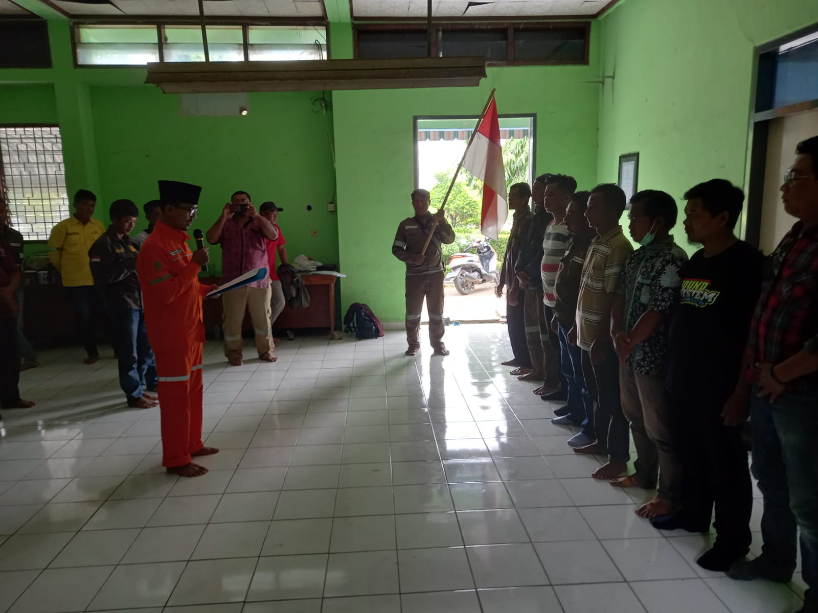 Terus Melebarkan Sayap, Pimpinan Cabang (PC) SPEE FSPMI Cirebon lantik PUK SPEE FSPMI PT. KSO DELPRIMTIRTHANIA