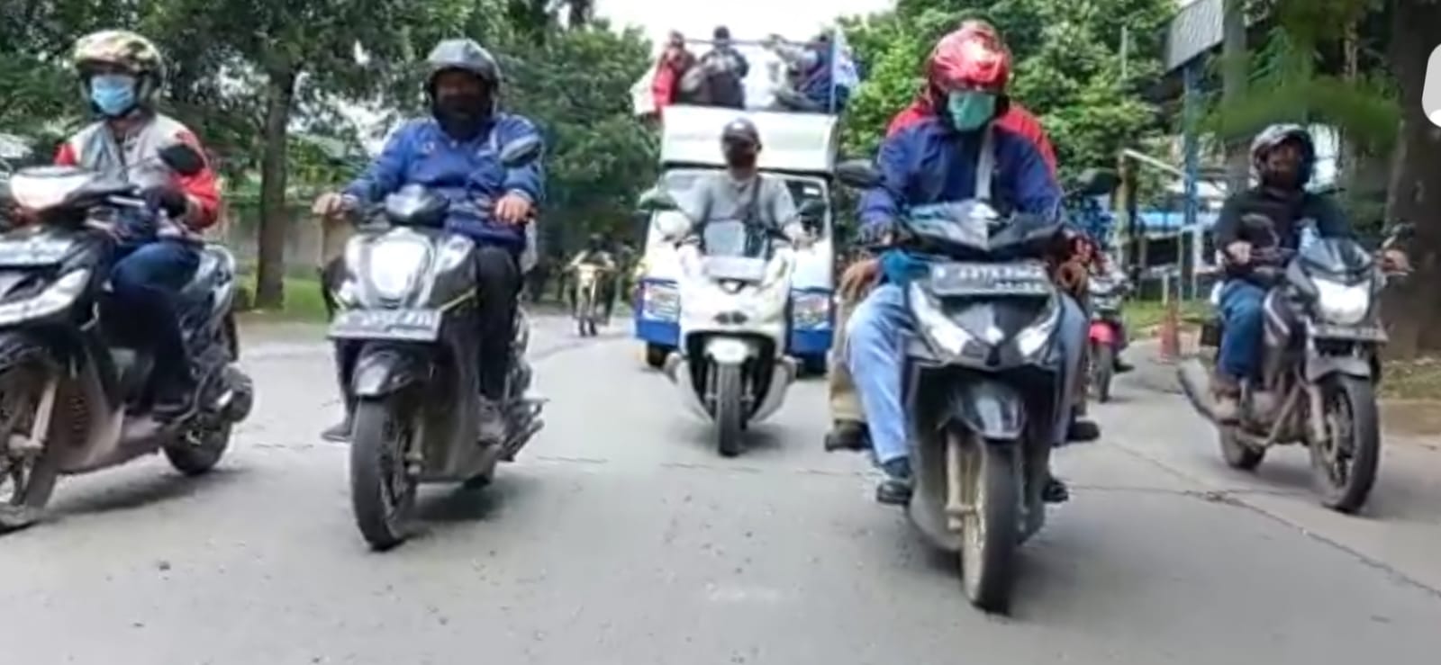 Aliansi Buruh Bekasi Melawan Geruduk Kantor Disnaker, Ini Yang Dituntut