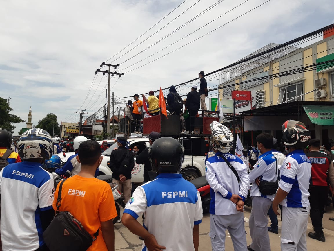 Tak Hanya Kanwil, Kcp BPJS Ketenagakerjaan pun Ikut Didemo Buruh