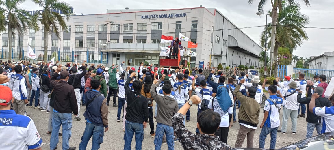 Buruh Jabodetabek Bersolidaritas Terhadap 47 Pekerja PT. Sokonindo Automobile yang di PHK Sepihak