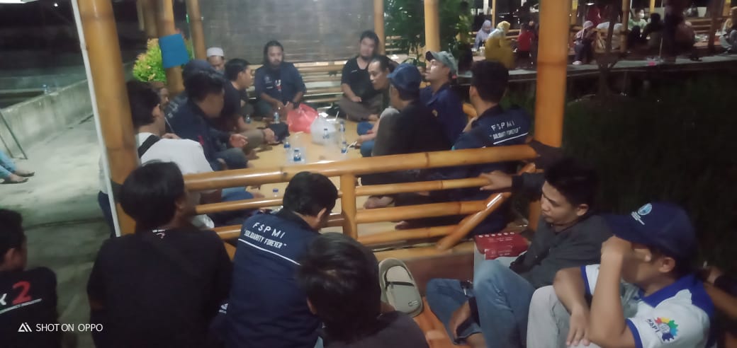 PUK SPL FSPMI PT. Platinum Adakan Konsolidasi Sekaligus Buka Puasa Bersama