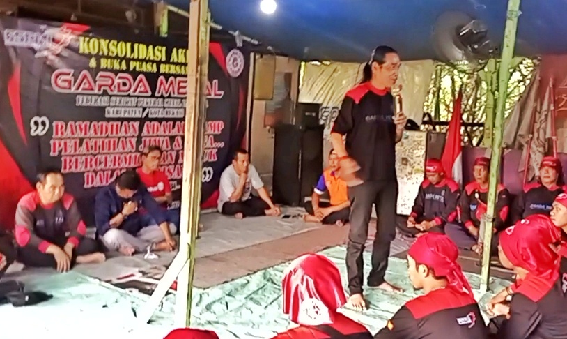 Pangkorda Garda Metal Bekasi Instruksikan Anggota Garda Metal All Out di May Day 2022