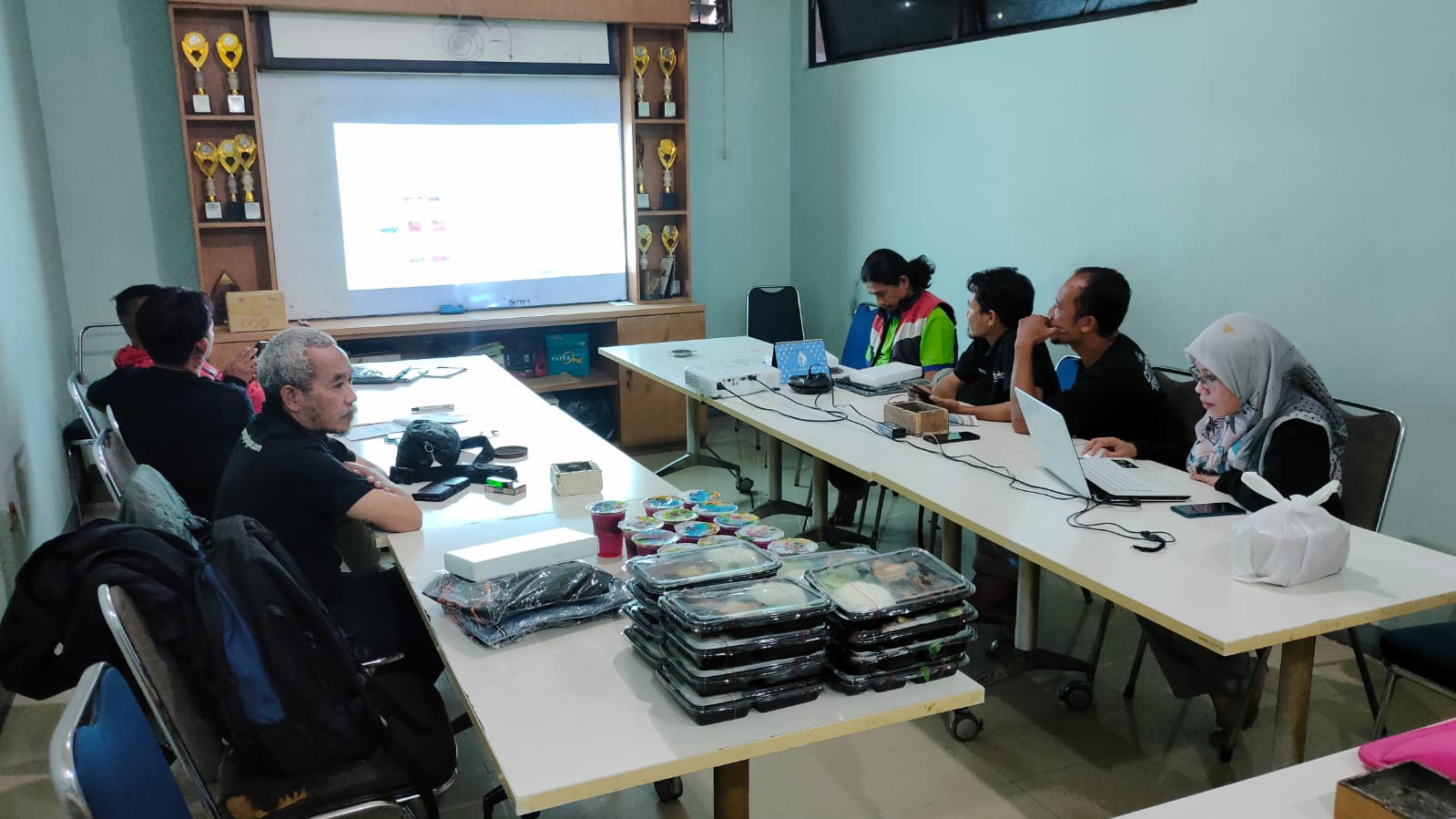 Ratin Sekaligus Buka Bersama Media Perdjoeangan FSPMI Bekasi