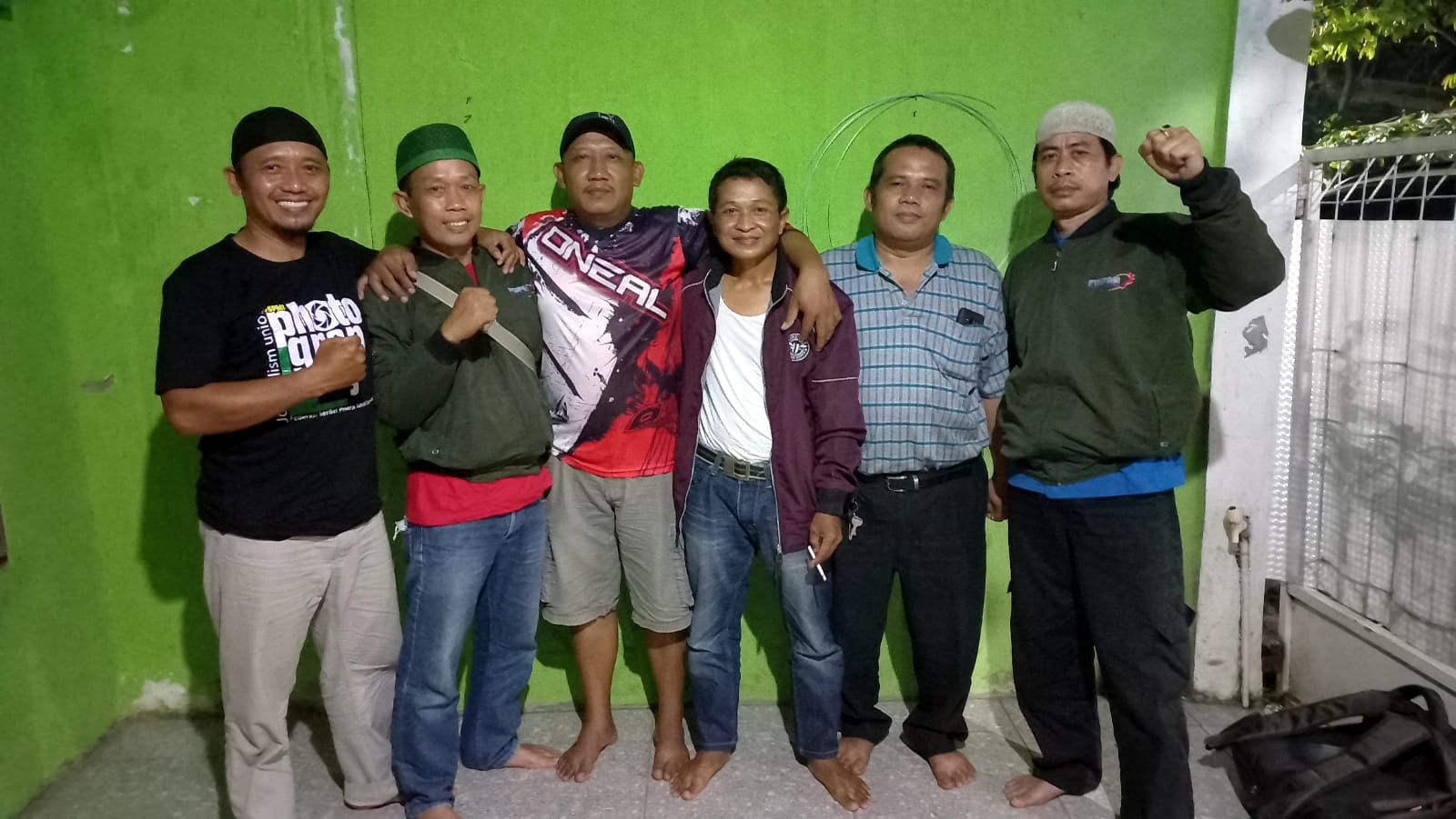 Jaga Tali Silaturahmi, Pengurus PUK SPAI FSPMI PT. TTLC Nasmoco Transport Kunjungi Kediaman Eks Ketua PUK