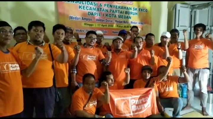 Gelar Konsolidasi, Partai Buruh Kota Medan Serahkan SK Exco Partai Buruh Kecamatan se-Dapil I Medan