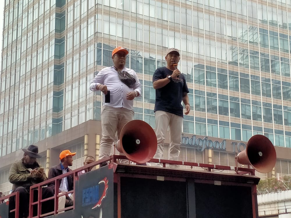 Aksi di Menara Astra, Pangkornas Garda Metal Serukan Boikot GS BATTERY