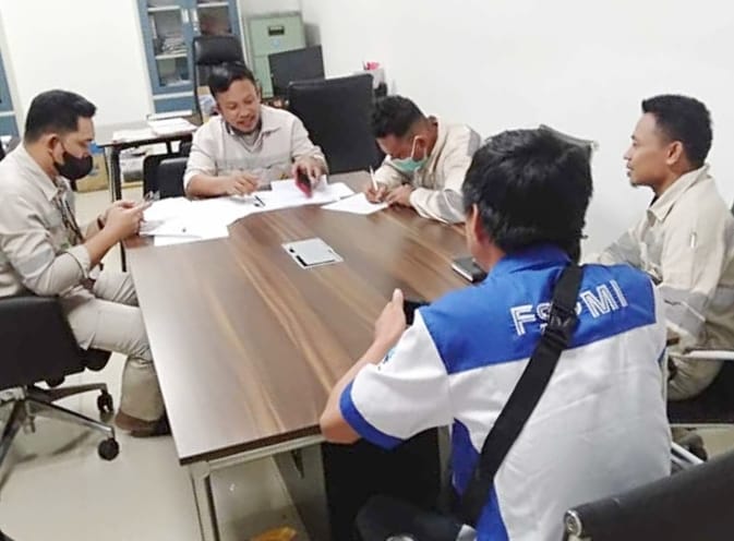 Anggota Terima Kado PHK di Idul Fitri 1443 H, PUK SPL FSPMI PT. ITSS Berikan Pendampingan