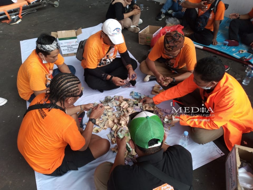 Jamkeswatch Galang Dana Sosial di Stadion Gelora Bung Karno
