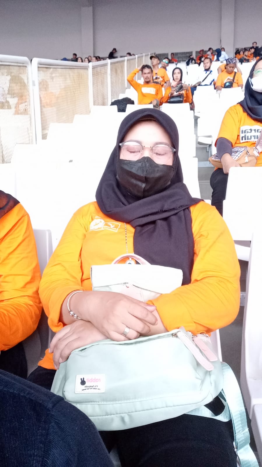 Meriahkan May Day Fiesta, Emak – Emak Buruh Bogor Kecapean Ikut Longmarch