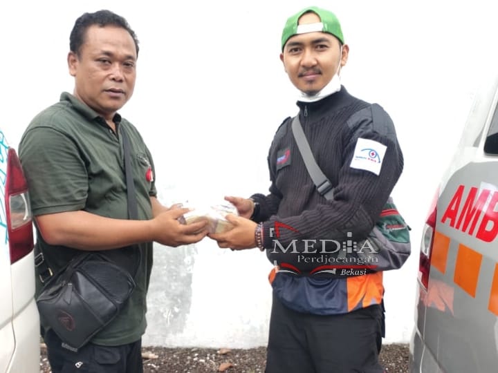Jamkeswatch Sampaikan Amanah Dari Hasil Donasi di GBK