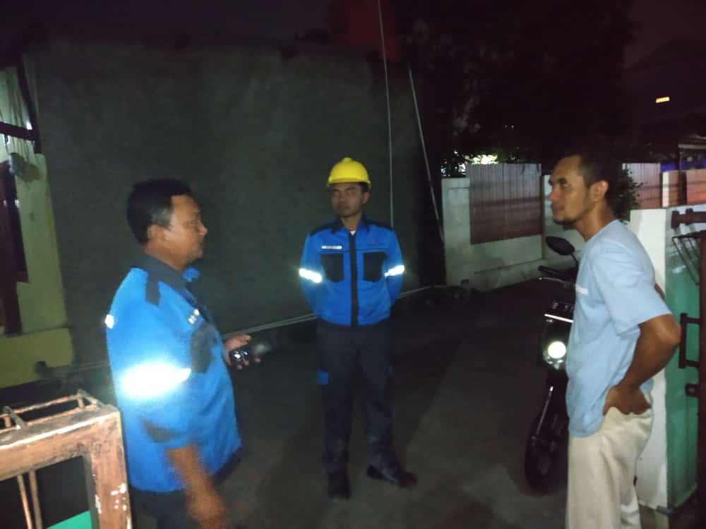 Anggota Serikat Pekerja FSPMI Keluhkan Daya Listrik PLN Rumahnya yang Diduga Turun Naik Hingga 165 Volt