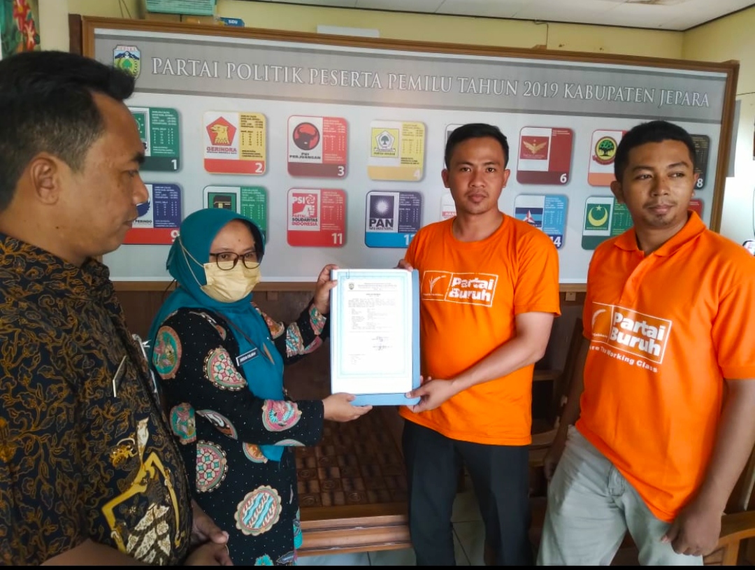 Sah Terdaftar, Bakesbangpol Kabupaten Jepara Terbitkan SKT Untuk Partai Buruh Kabupaten Jepara