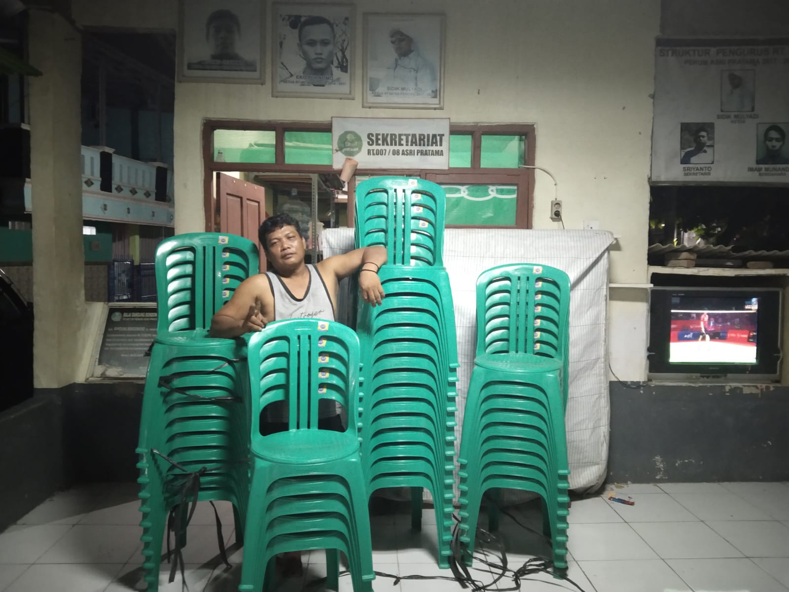 Penuhi Perlengkapan Umum, RT.007/08 Asri Pratama Launching Program Satu Rumah Satu Bangku