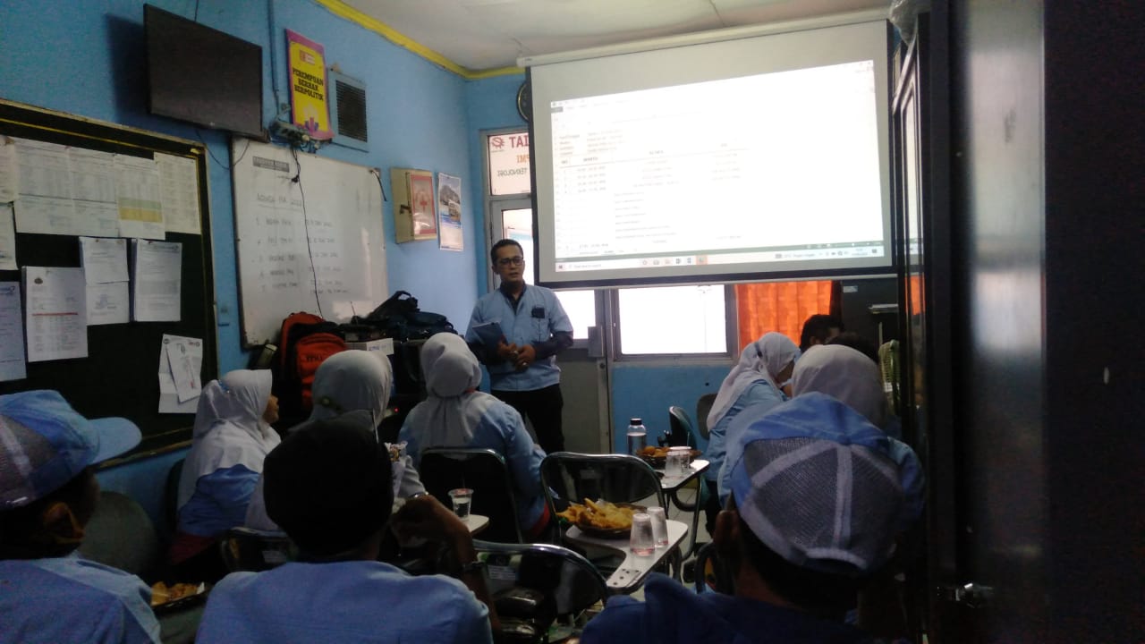 Bedah Buku PKB PUK SPEE FSPMI PT. Patco Elektronik Teknologi