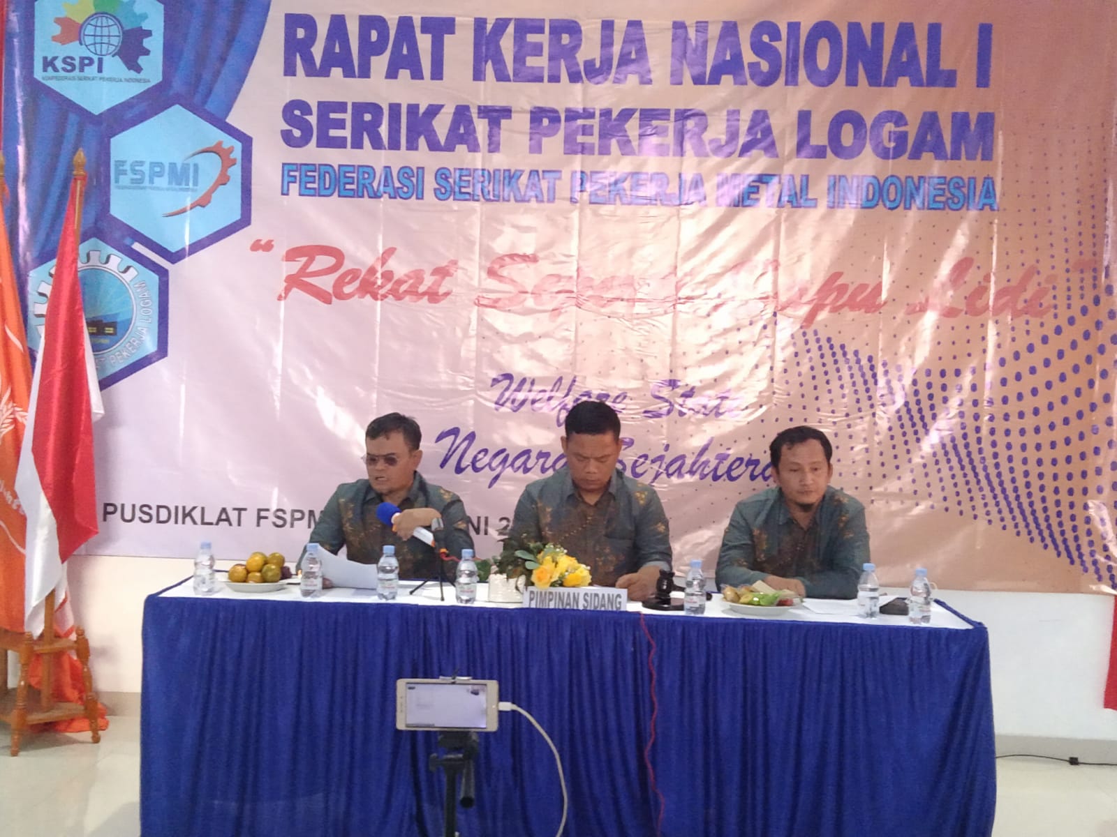 Dalam Rakernas Evaluasi Kinerja Pengurus PP dan PC SPL FSPMI se-Indonesia