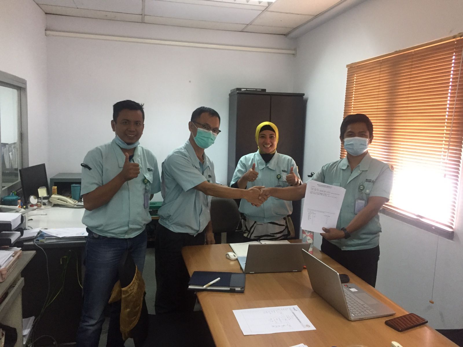 Sepakati Kenaikan Upah Tahun 2022, PUK SPEE FSPMI PT. SII dan Manajemen Abadikan Momen Jumat Berkah