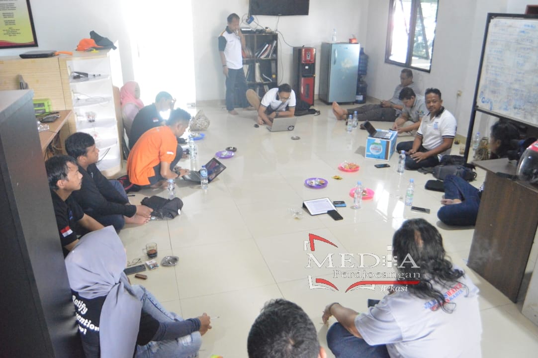 Kunjungan Kerja DPN Jamkeswatch ke KC FSPMI Kabupaten Purwakarta