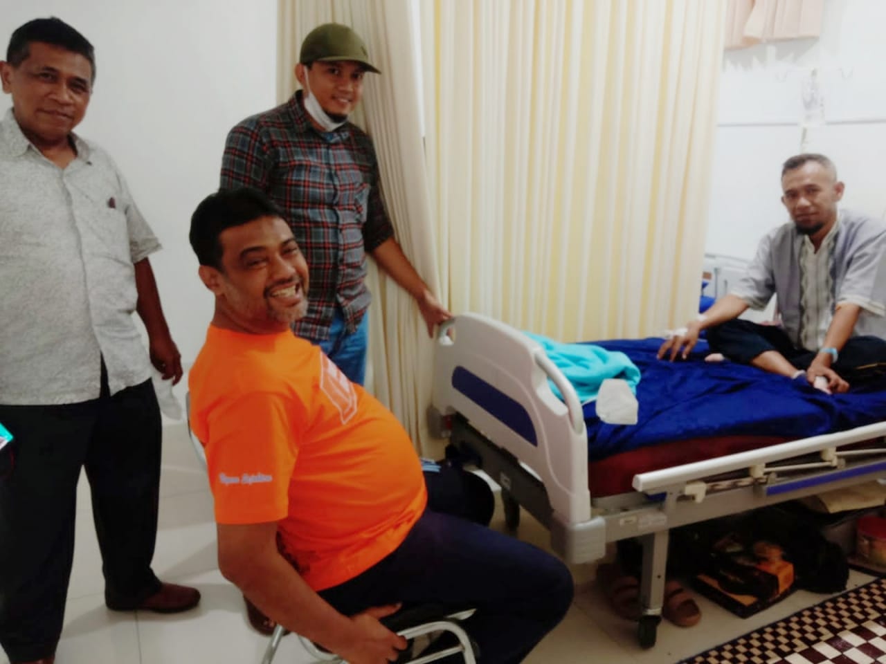 Said Iqbal Jenguk Sabilar Rosyad Di RS Mitra Kasih Kota Cimahi