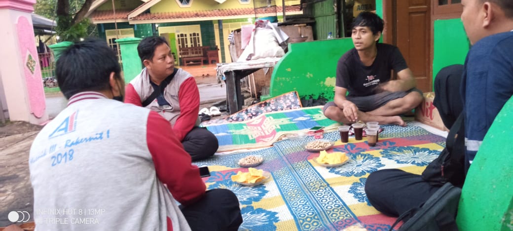 Anggota Serikat Pekerja Berduka, Perwakilan Pengurus PUK SPAI FSPMI PT. TTLC Datang Bertakziah