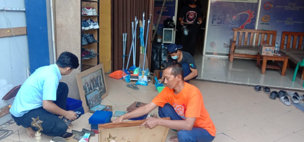 Bidang Sosial PC SPAMK FSPMI Adakan Launching Program Kerja “Jumat Berkah”