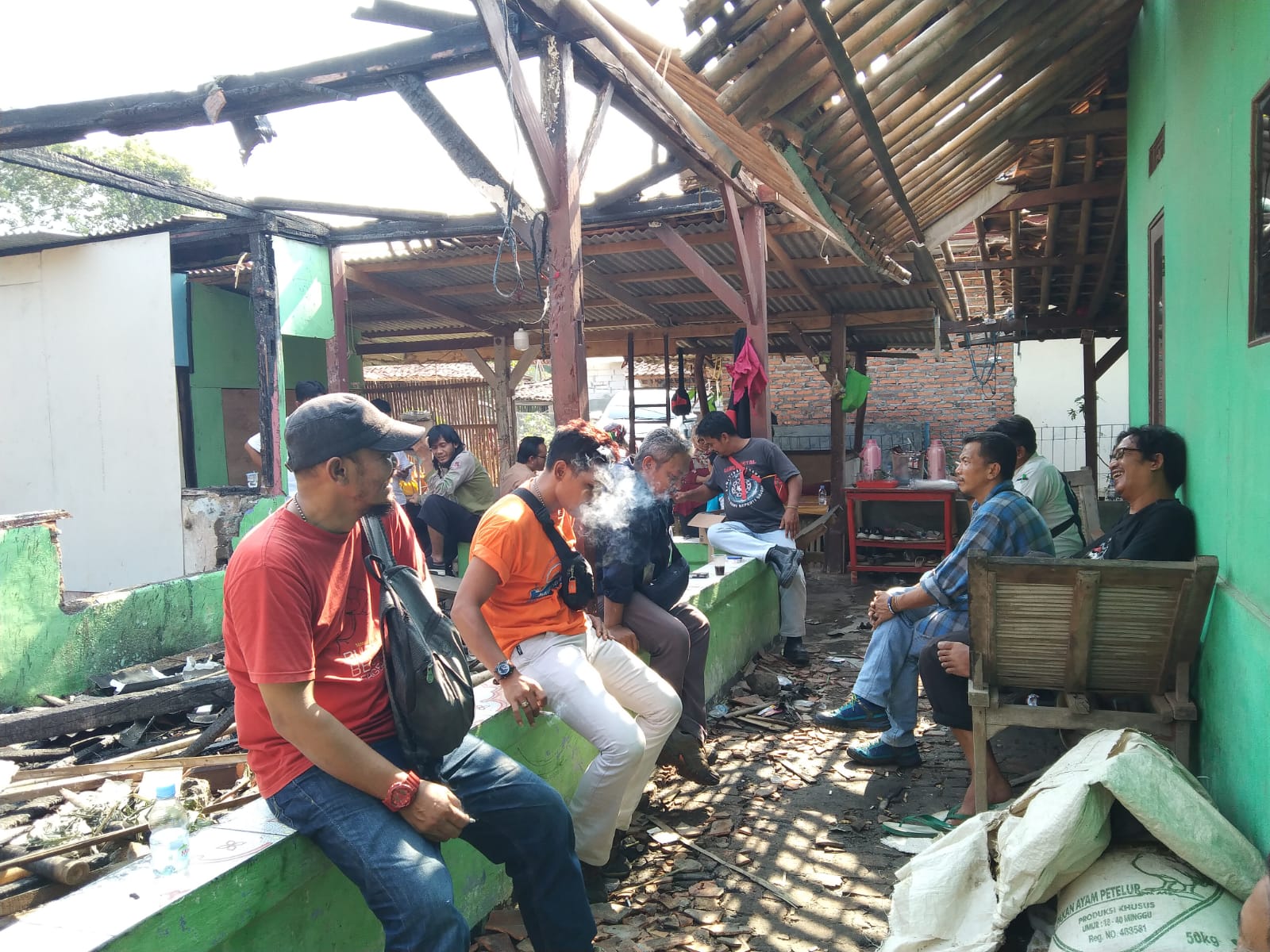 Diduga Korsleting Listrik, Rumah Anggota Garda Metal FSPMI ini Hangus Terbakar