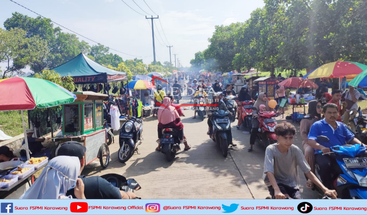 Pasar Pagi Perumahan Bumi Purwasari Residence Yang Begitu Ramai