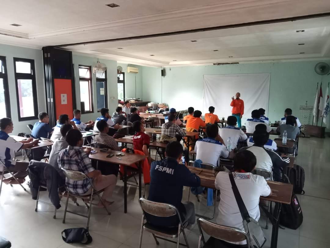 Antisipasi Masuknya Pasal Omnibus Law, PC SPAI FSPMI Bekasi Adakan Pendidikan PKB