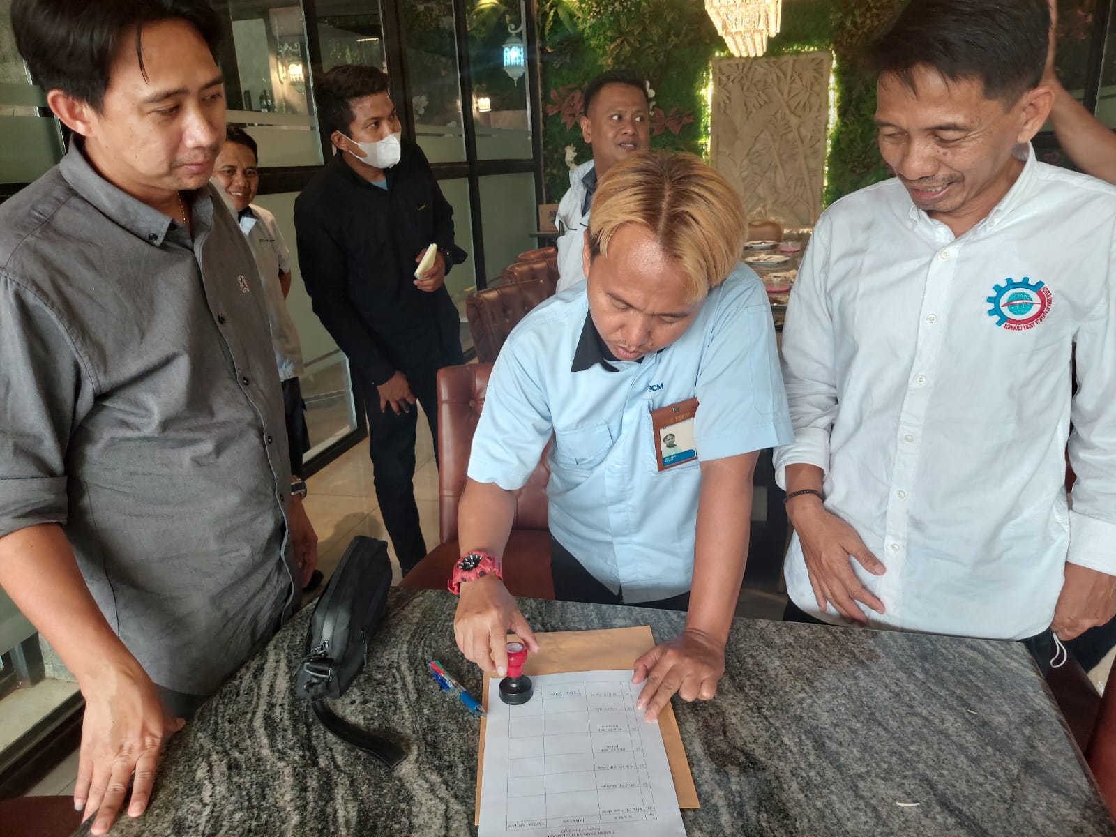 Tegas Tolak Omnibus Law Masuk PKB, Forum SP AOP Tandatangani Kesepahaman Bersama