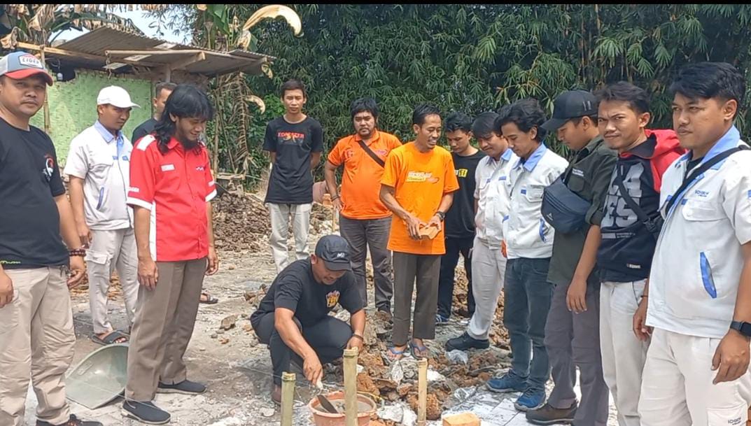 Peletakan Batu Pertama Dimulainya Pembangunan Rumah Ayo Bin Acu