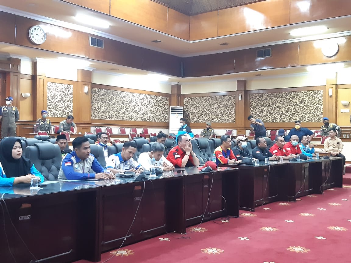 Pimpinan Serikat Pekerja Diterima DPRD Kabupaten Serang, Ketua Dewan : Kami Sepakat dengan Buruh