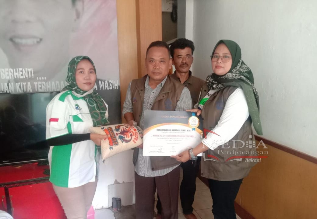 Bersama Jamkeswatch, Komunitas SPC Berikan Bantuan Ke Rumah Singgah Bandung