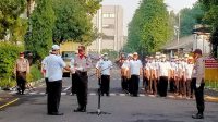 Penuh Khidmat, Ini Upacara Bendera Oleh Pekerja di PT. FSCM