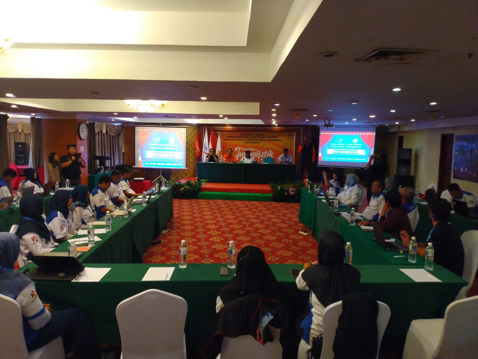 PC SPEE FSPMI Batam Adakan Pendidikan Jurnalistik