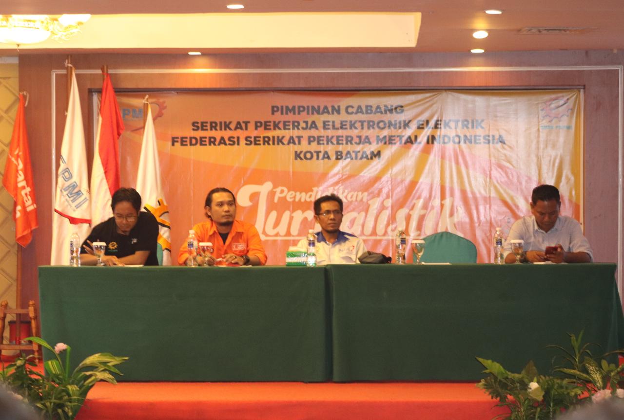 Pendidikan Jurnalistik PC SPEE FSPMI Batam : Eksistensi dan Urgensi Jurnalisme Dalam Memperkuat Perjuangan Serikat Pekerja