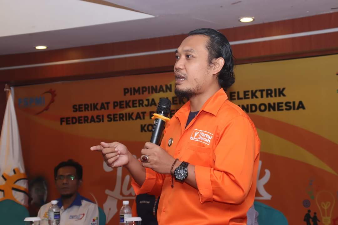 Ketua Exco Partai Buruh Kota Batam Sebut Kekuatan Pena Bantu Ciptakan Negara Sejahtera