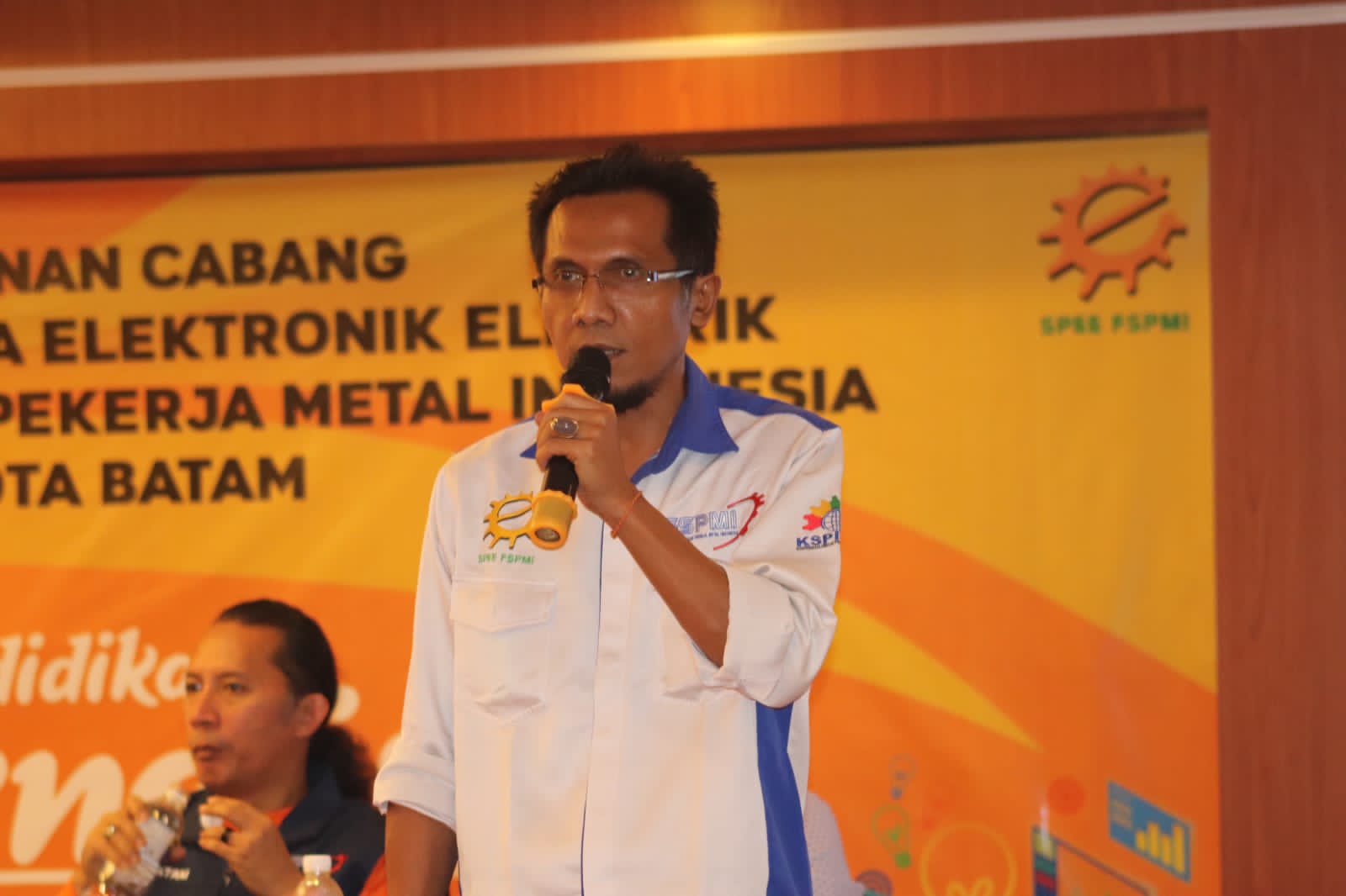 Ketua PC SPEE FSPMI Batam : Beritakan Perjuangan Serikat Pekerja dan Partai Buruh, Jangan Sampai Kendor!