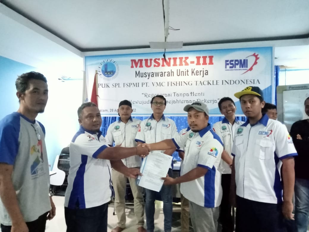 Muhammad Ikhrom terpilih menjadi Ketua PUK SPL FSPMI PT VMC Fishing Tackle Indonesia periode 2022-2025