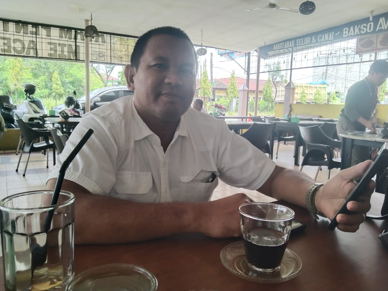 Buruh Alur Naga Pangkatan, Ditelantarkan Hingga Matanya Buta Permanent