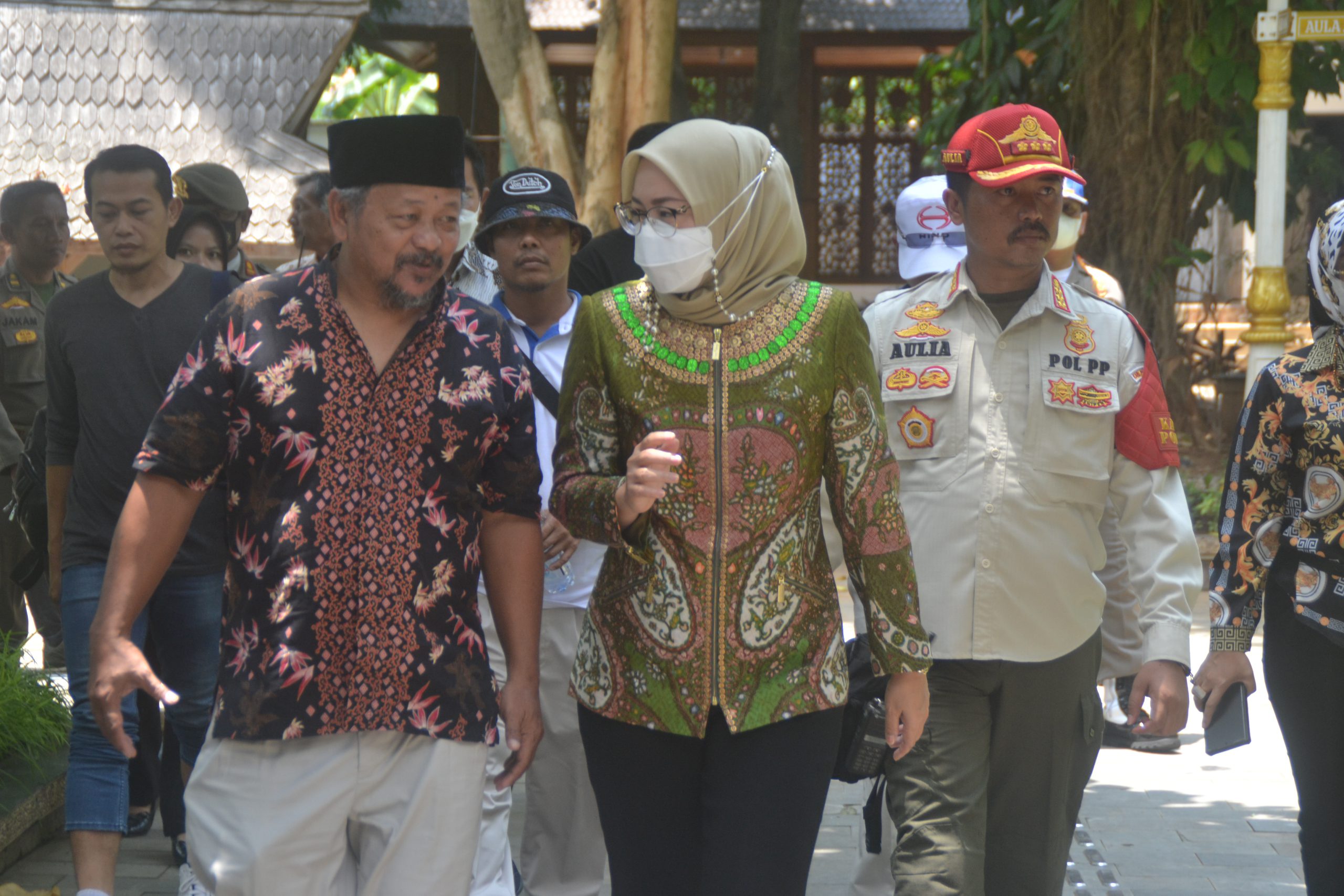 Demo Buruh di Purwakarta, Bupati Siap Rekomendasikan Kenaikan Upah 2023 Tanpa Voting Di Depekab