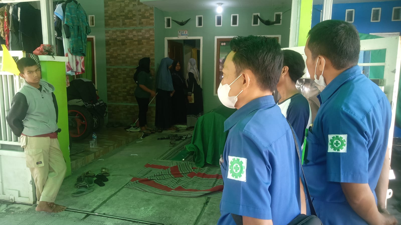 Ayah dari Pengurus PUK Berpulang, Serikat Pekerja dan Manajemen PT. Dein Prima Datang Bertakziah