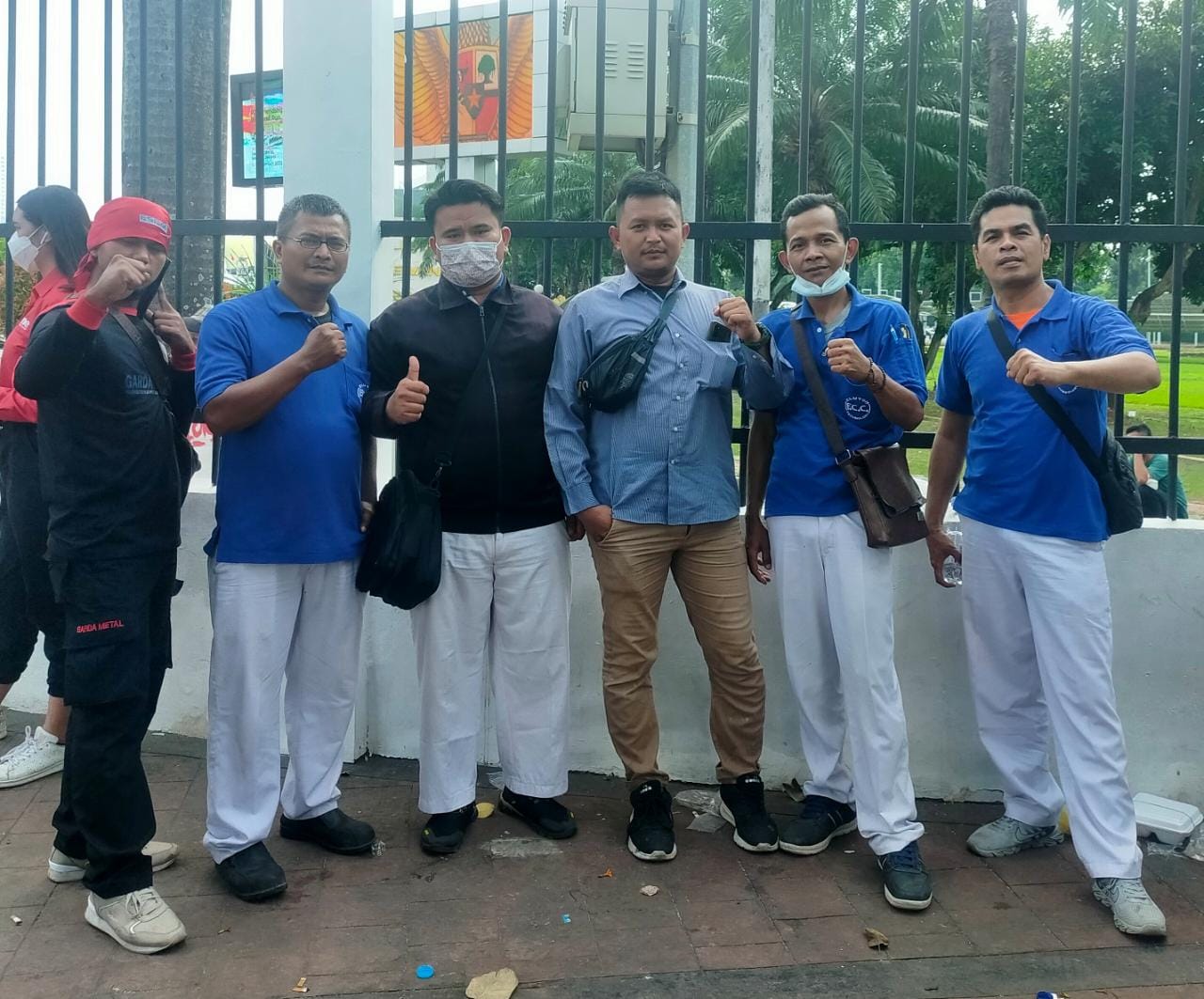 Aksi Menolak Kenaikan BBM Bersama Partai Buruh, PUK SPAMK FSPMI PT. FCC Indonesia Datangi Gedung DPR RI