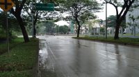 Jalur Kawasan Industri di Bekasi Licin Pasca Hujan Jalur Kawasan Industri di Bekasi Licin Pasca Hujan