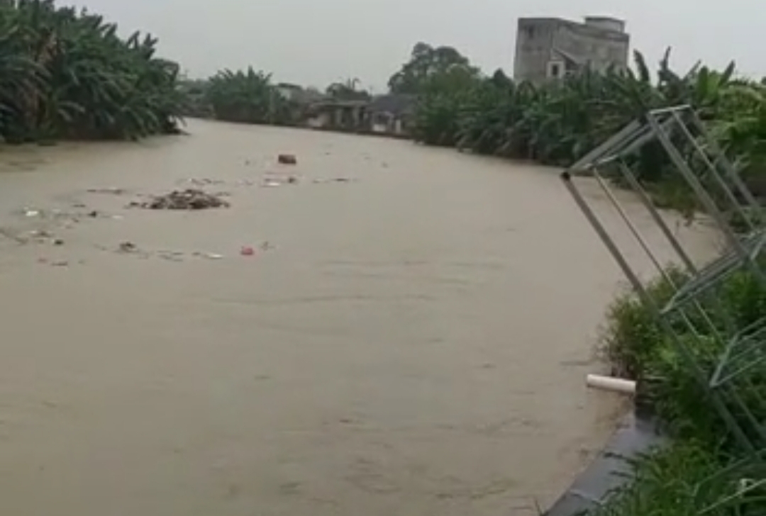 Wilayah Bekasi Mulai Diguyur Hujan, Waspadai Banjir dan Jalan Berlubang