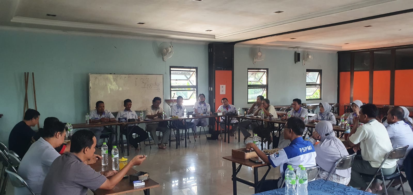 Serikat Pekerja PT. Yamaha Music Manufacturing Asia Berkunjung ke Kantor PC FSPMI Bekasi