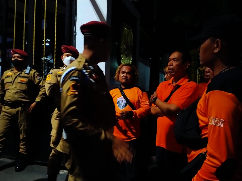 Malam di KPU RI, Partai Buruh Menyerahkan Perbaikan Verifikasi Administrasi