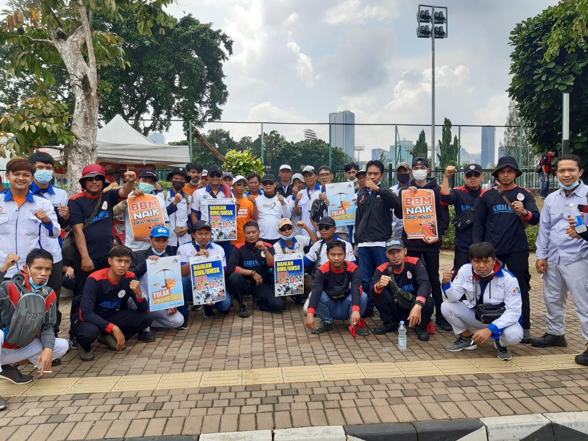 Buruh Serang datangi DPR RI Tolak Kenaikan Harga BBM