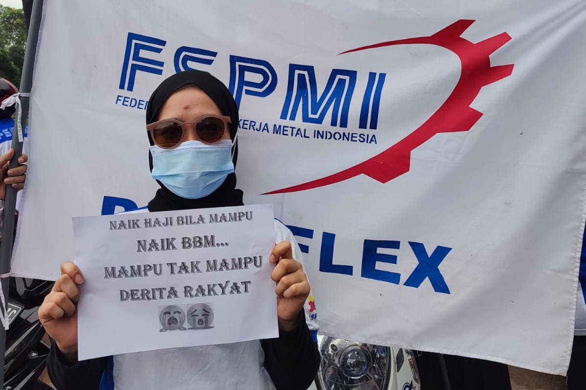 Buruh bersama Mahasiswa Batam Gelar Aksi Unjuk Rasa Tolak Kenaikan Harga BBM