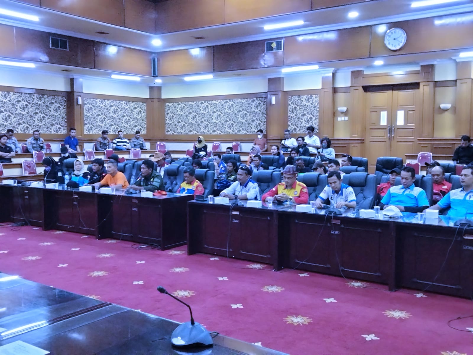 DPRD Serang Sepemikiran Dengan Buruh, Tanda Apakah ini?