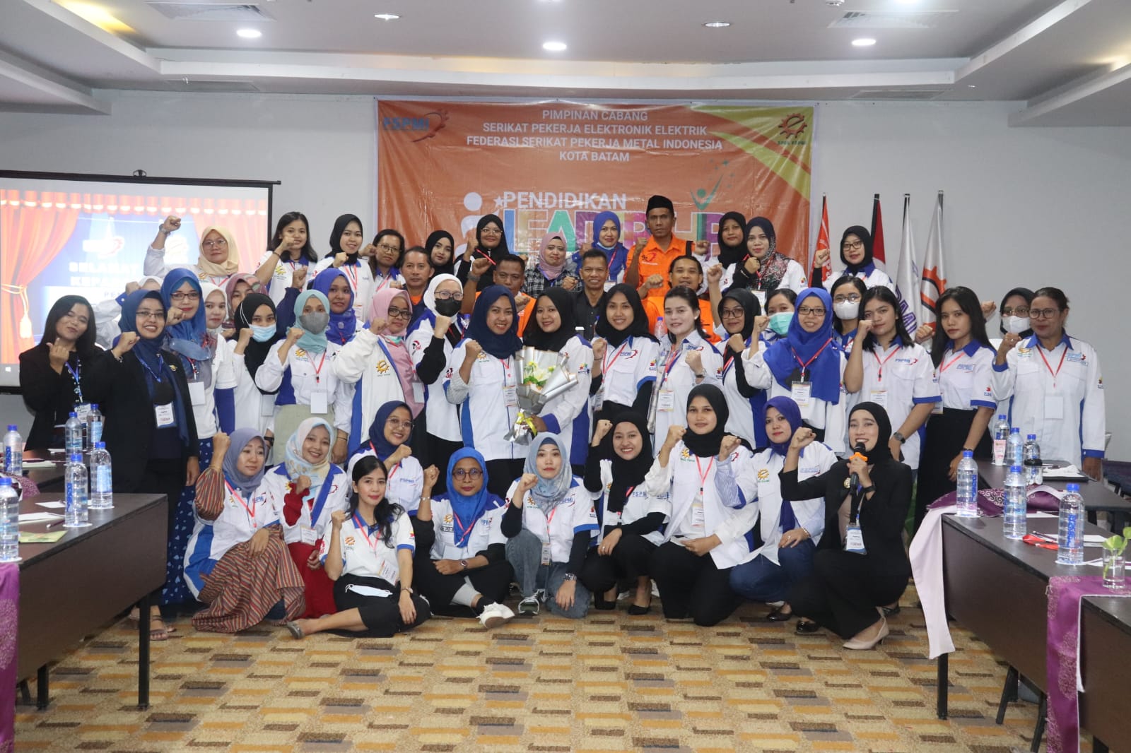 Pendidikan Leadership Perempuan SPEE FSPMI Kota Batam