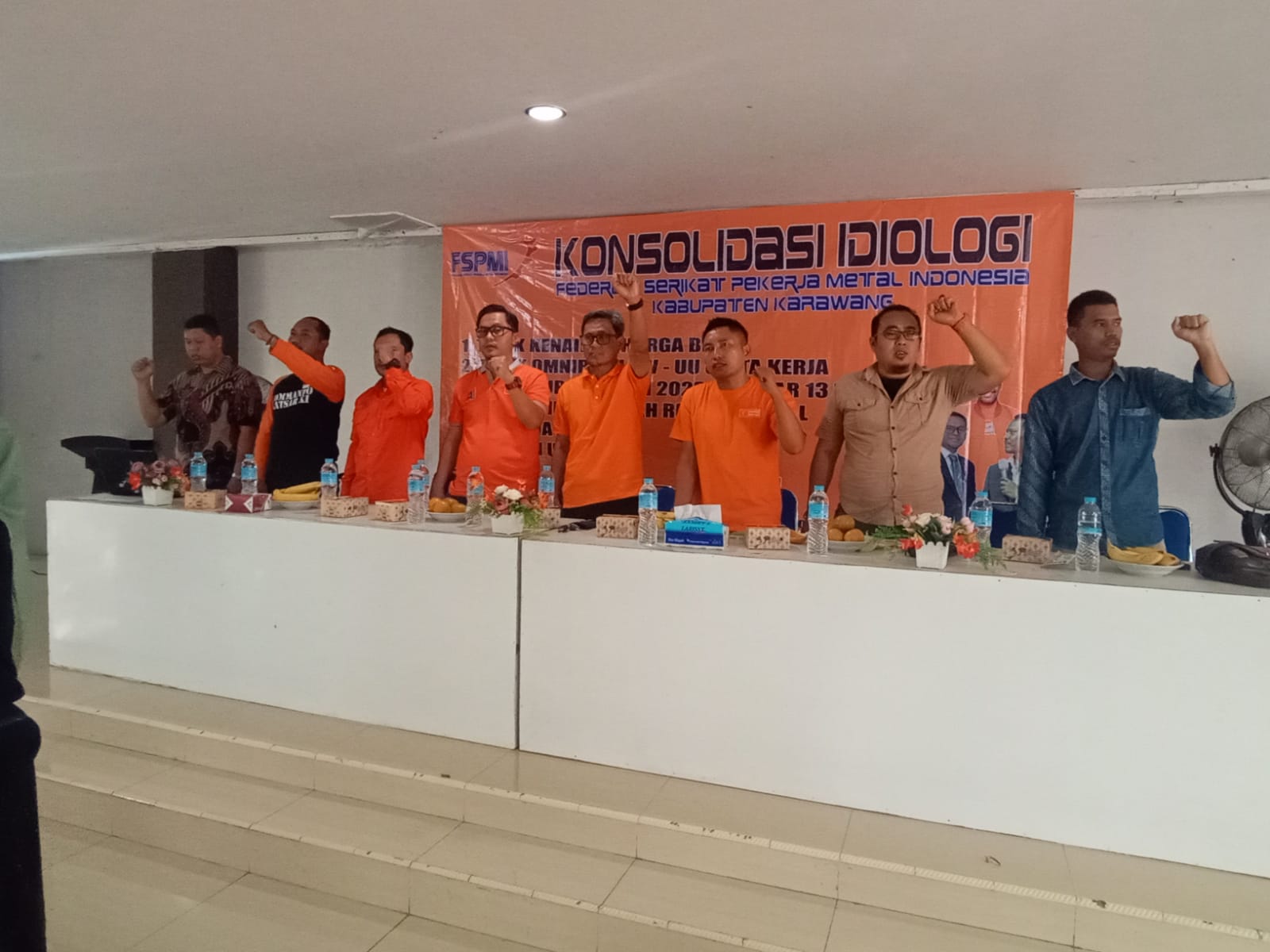 Ketua DPW FSPMI Jawa Barat, Suparno, S.H : Kita Perjuangkan Upah 2023 Sebesar 13 Persen